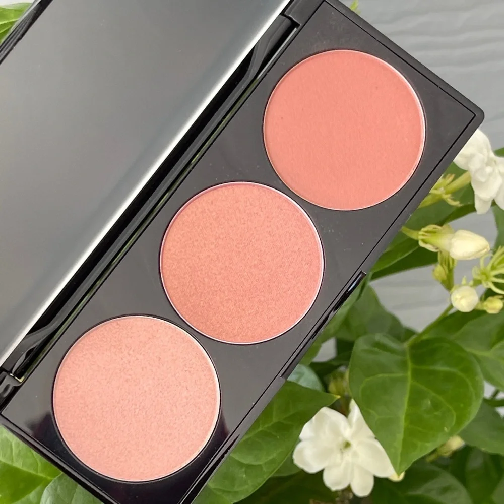 BETTY BOOP Blush Palette in You’re a Peach”